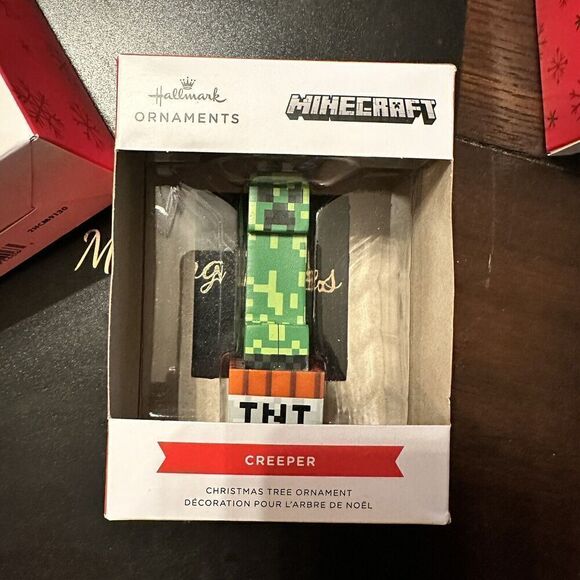 2023 Hallmark Ornament Tree Minecraft Green Creeper On Tnt Video Game 3HCM2240 - Picture 4 of 5